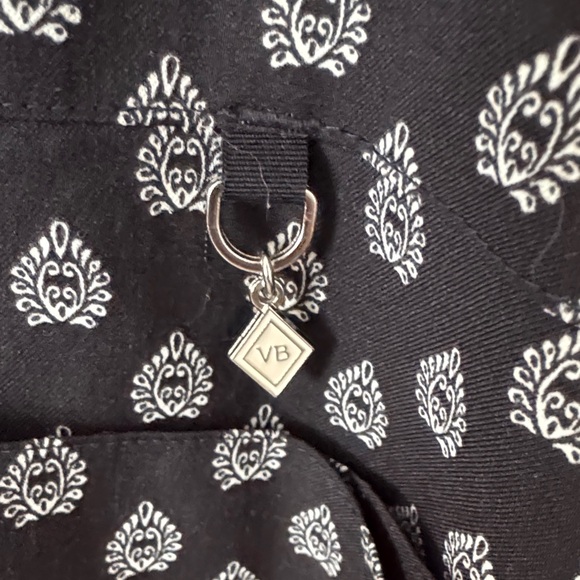 Vera Bradley & other brand Scrub Tops- Lot of 4 - - Picture 3 of 14